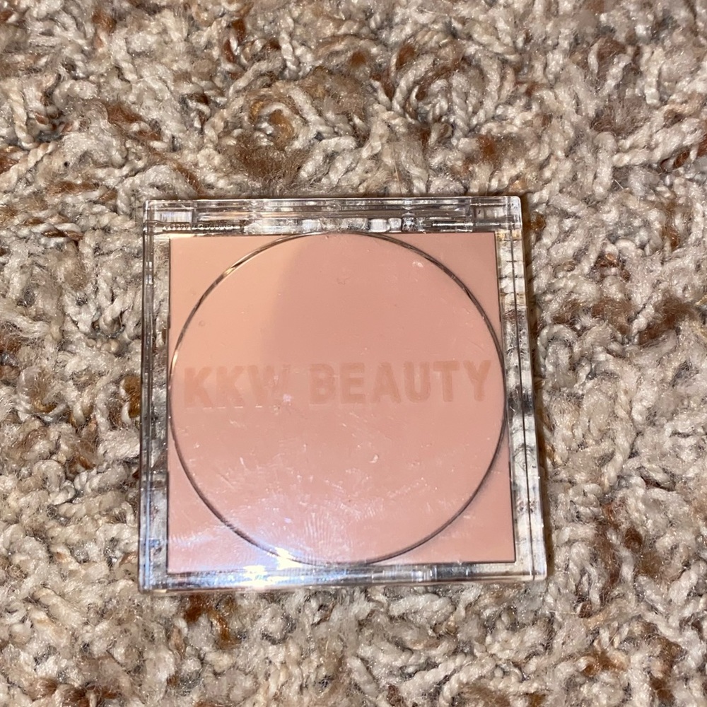 KKW Beauty Highlighter